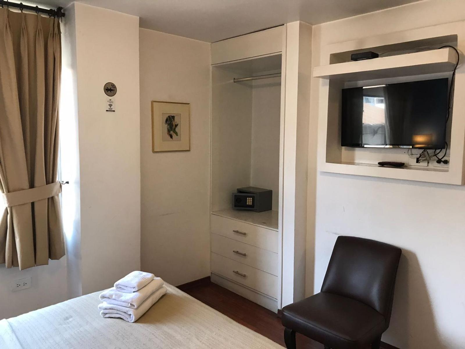 Filatelia Suites & Travel Quito Extérieur photo